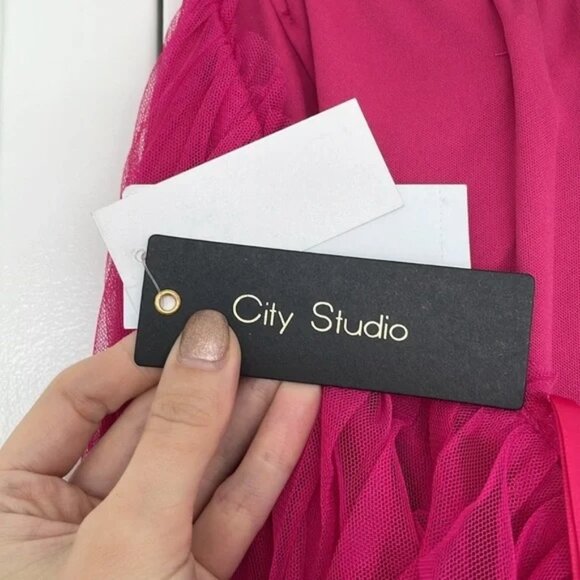SALE ‼️  NWT City Studio Fuschia Tiered Ruffle Prom Dress - Size 7/8 - Picture 5 of 7